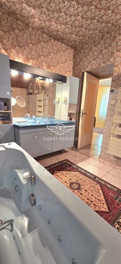 Image No.12-8 Bed House for sale