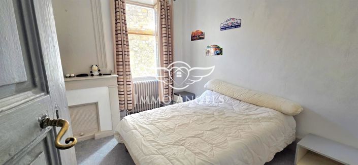 Image No.17-8 Bed House for sale