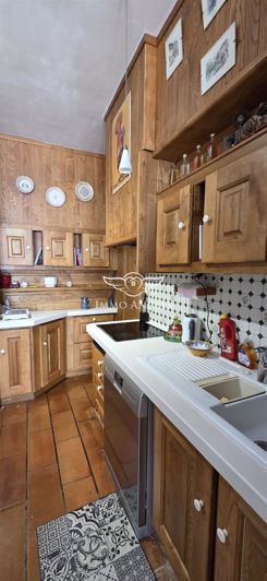 Image No.9-8 Bed House for sale