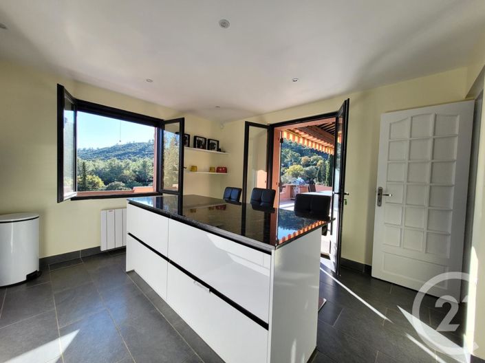 Image No.10-4 Bed House for sale