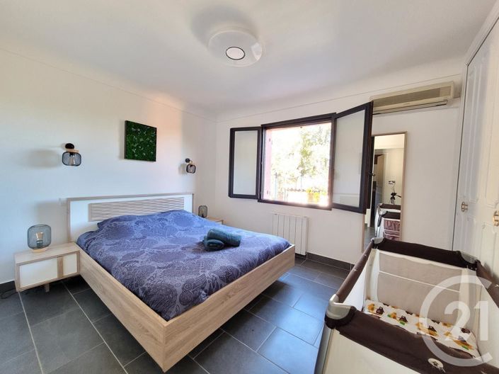 Image No.12-4 Bed House for sale