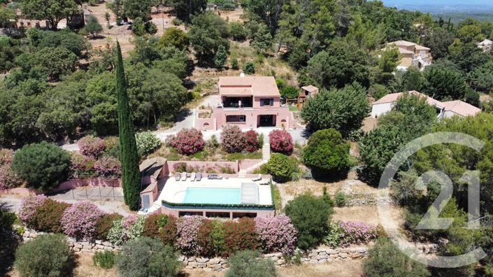 Image No.2-4 Bed House for sale