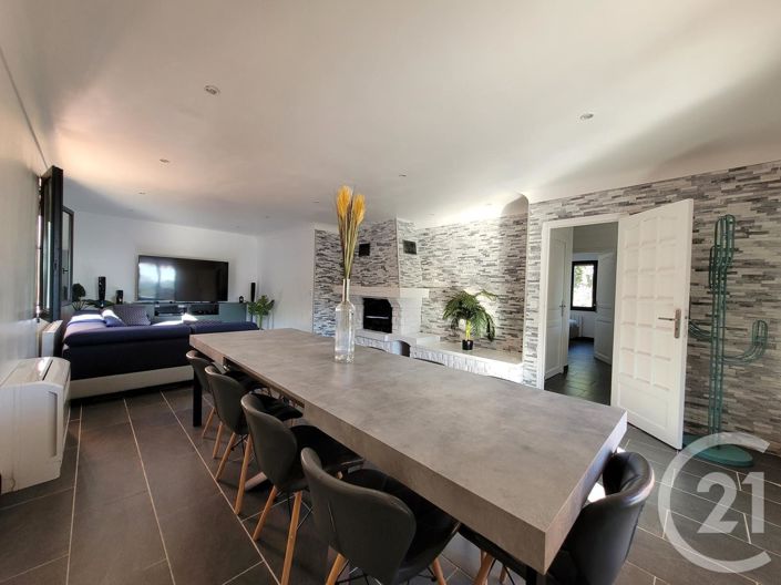 Image No.7-4 Bed House for sale