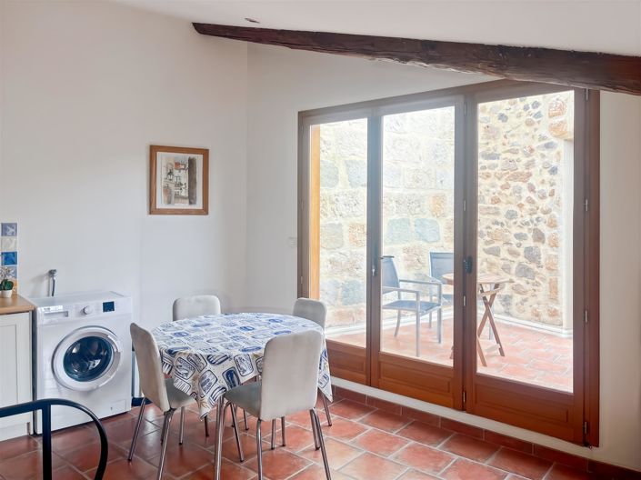 Image No.5-2 Bed House for sale