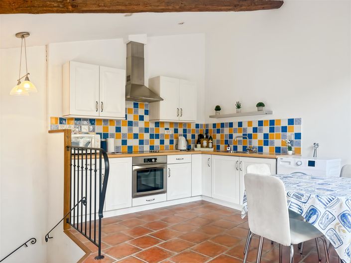 Image No.6-2 Bed House for sale