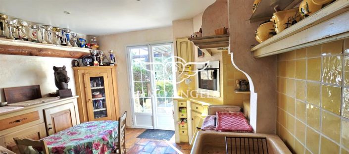 Image No.25-5 Bed House for sale