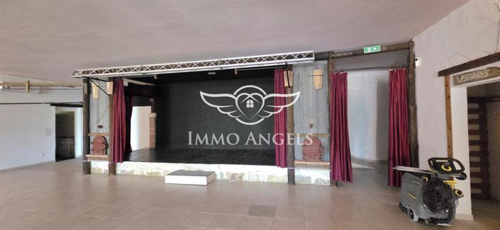 Image No.9-5 Bed House for sale