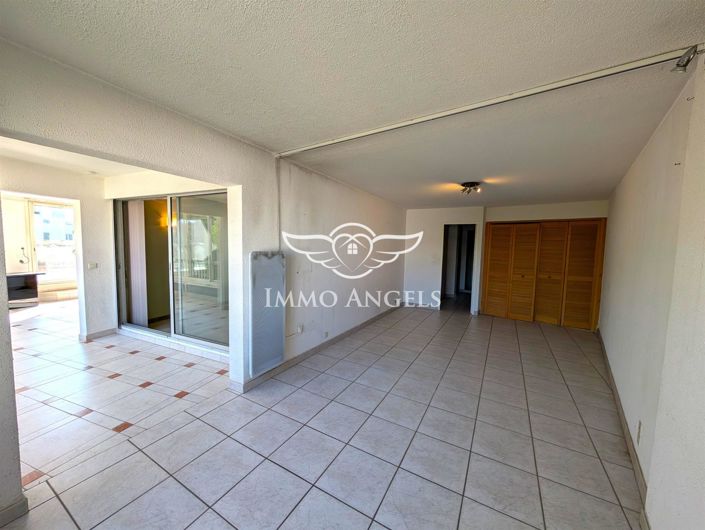 Image No.11-3 Bed Apartment for sale