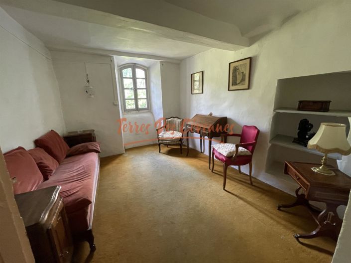 Image No.15-5 Bed House for sale