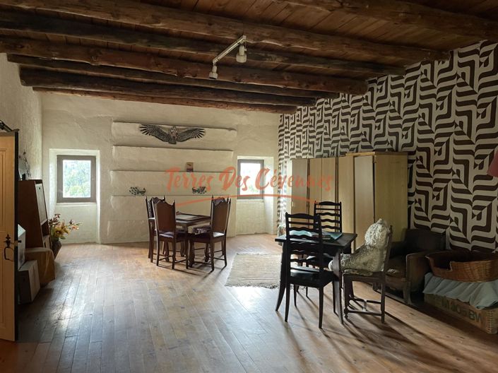 Image No.17-5 Bed House for sale