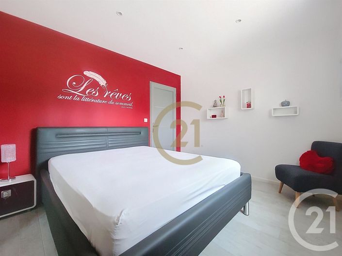 Image No.16-3 Bed House for sale