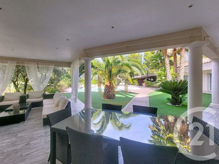 Image No.24-3 Bed House for sale