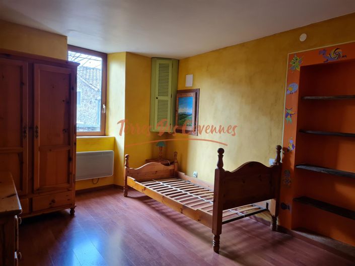 Image No.5-3 Bed House for sale