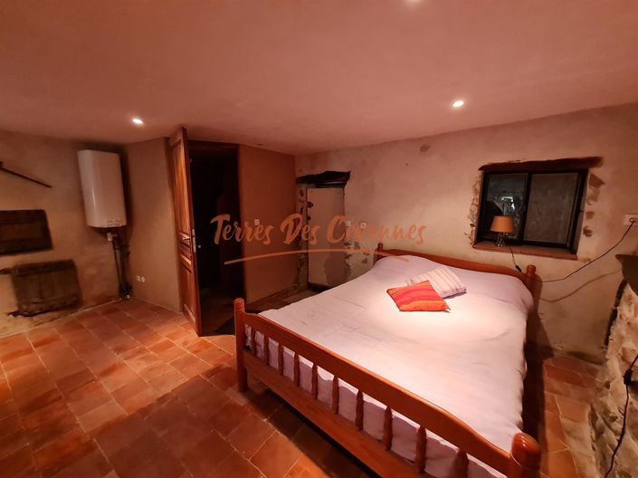 Image No.9-3 Bed House for sale