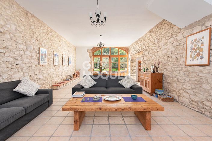 Image No.2-7 Bed House for sale