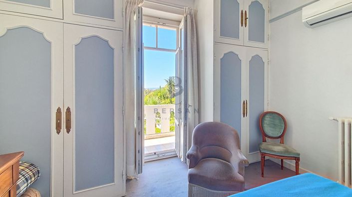 Image No.11-3 Bed House for sale