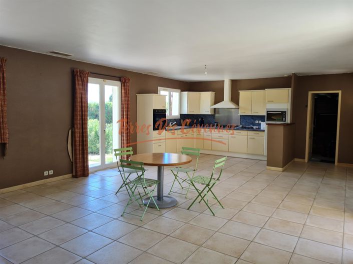 Image No.4-3 Bed House for sale