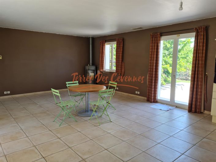 Image No.5-3 Bed House for sale