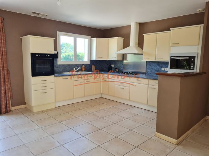 Image No.6-3 Bed House for sale