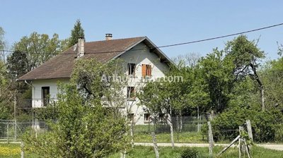 1 - Orgelet, House