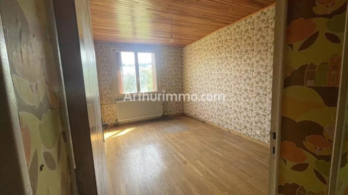 Image No.9-5 Bed House for sale