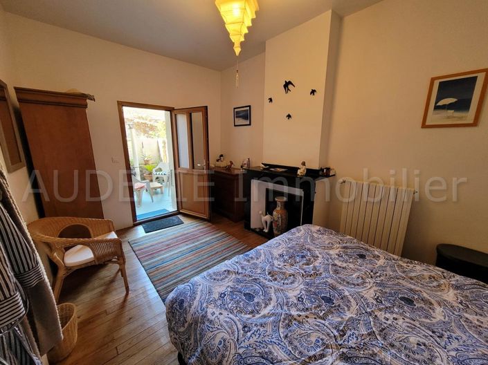 Image No.10-3 Bed House for sale