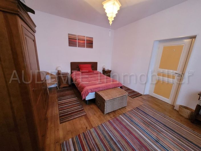 Image No.9-3 Bed House for sale