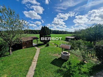 1 - Franche-Comté, House