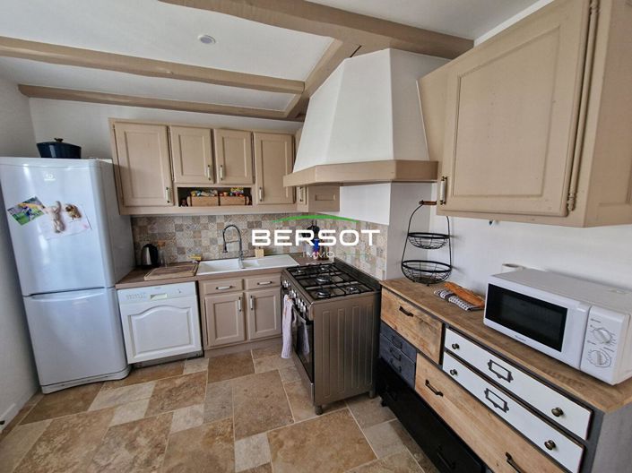 Image No.7-2 Bed House for sale