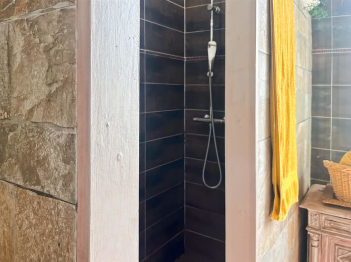 Image No.24-4 Bed Apartment for sale