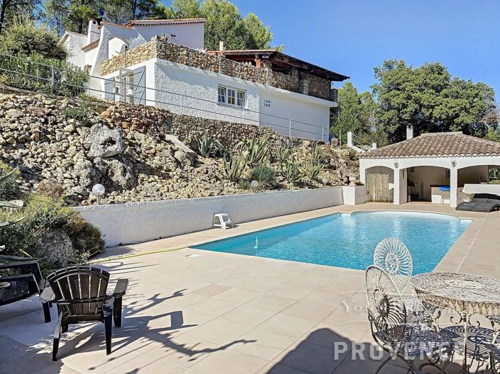 Image No.2-Maison de 4 chambres à vendre à Saint-Antonin-du-Var