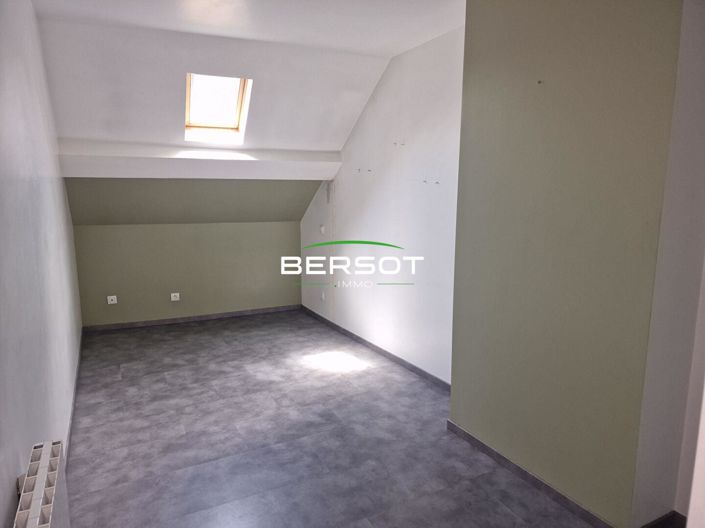 Image No.11-4 Bed House for sale