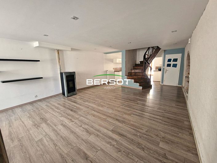 Image No.2-4 Bed House for sale