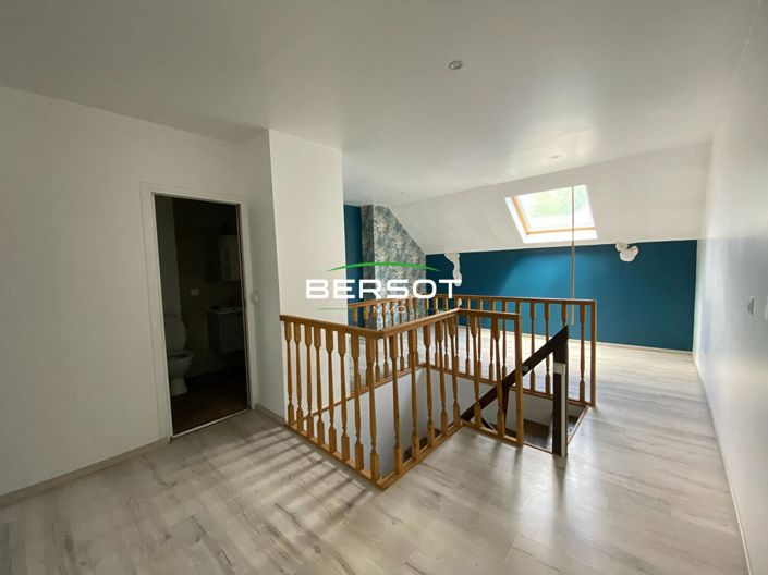 Image No.8-4 Bed House for sale