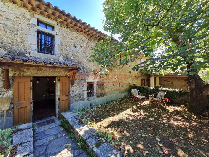 Image No.1-4 Bed House for sale