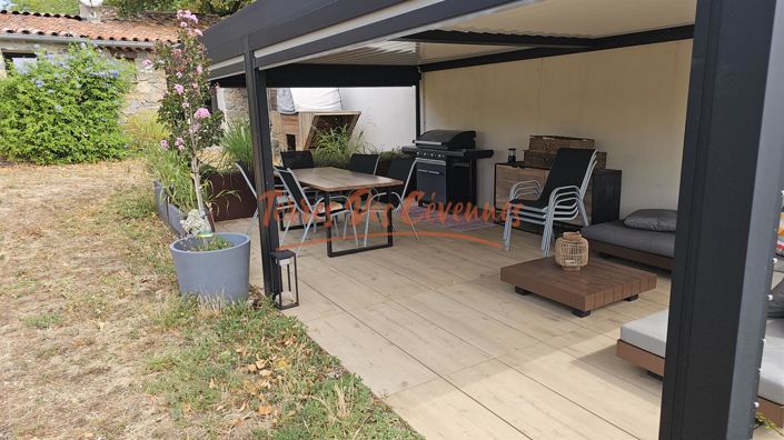 Image No.17-4 Bed House for sale