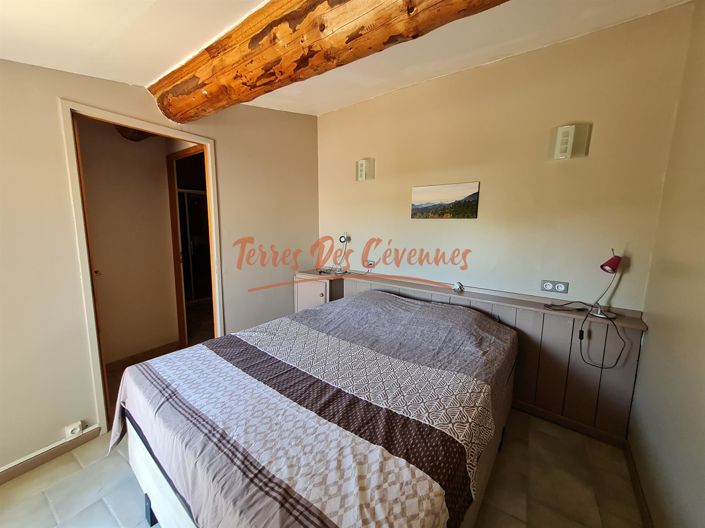 Image No.18-4 Bed House for sale