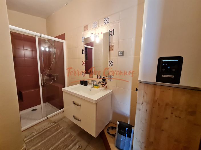 Image No.19-4 Bed House for sale