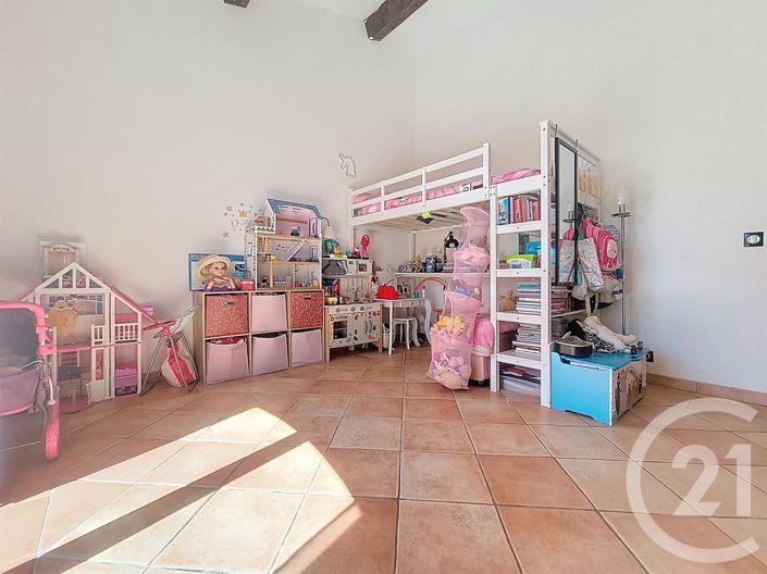 Image No.5-2 Bed House for sale