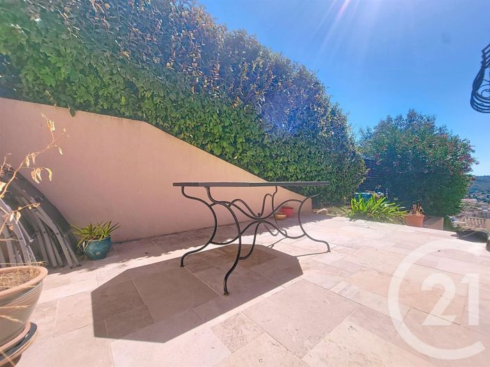 Image No.9-2 Bed House for sale