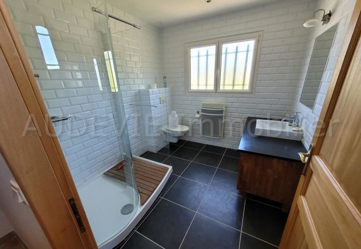 Image No.21-3 Bed House for sale