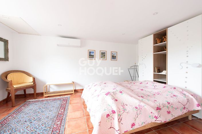 Image No.15-4 Bed House for sale