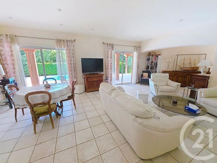 Image No.7-4 Bed House for sale