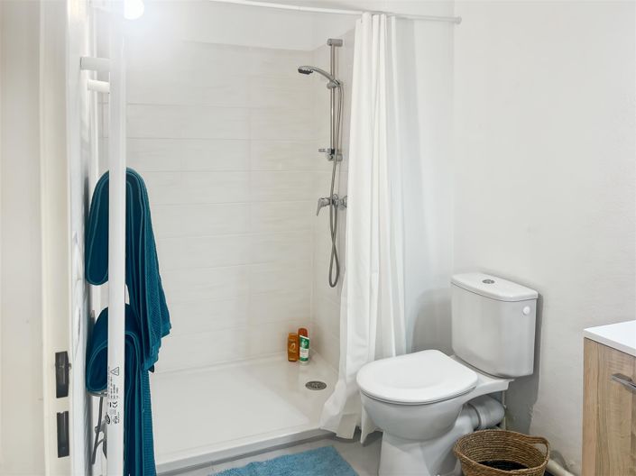 Image No.18-3 Bed Apartment for sale