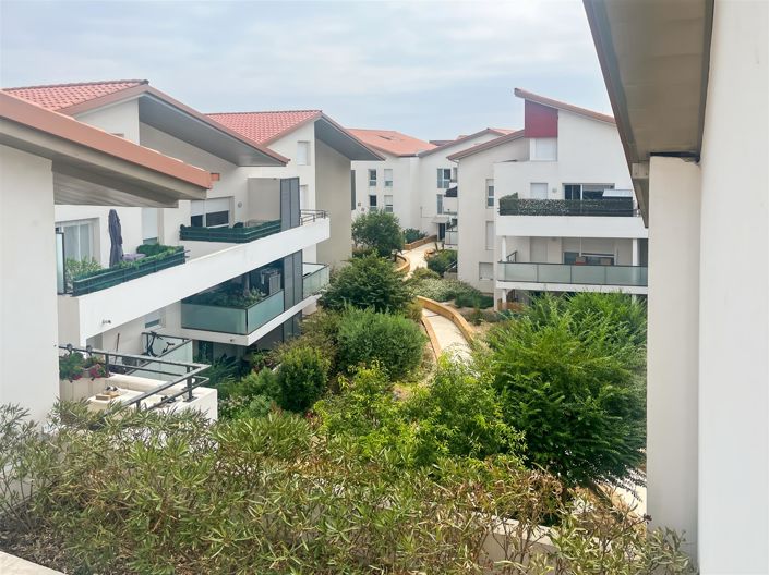 Image No.24-3 Bed Apartment for sale