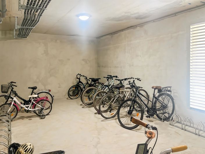 Image No.27-3 Bed Apartment for sale