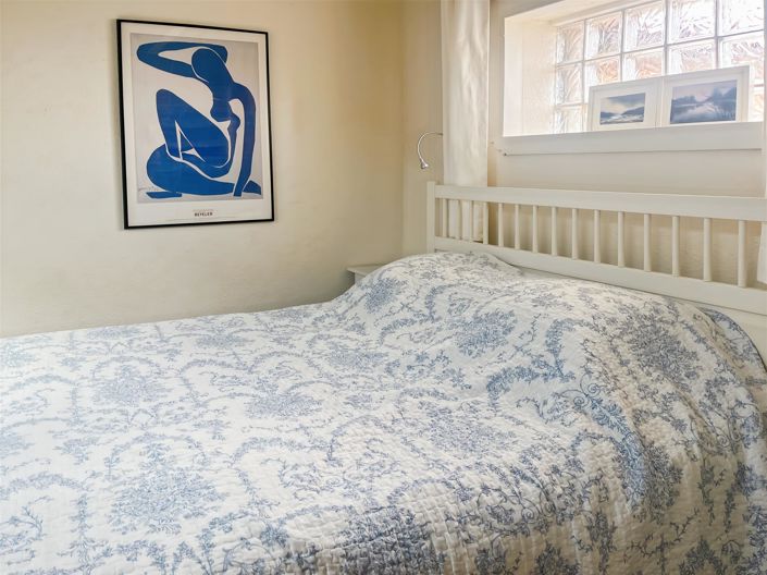 Image No.12-1 Bed House for sale