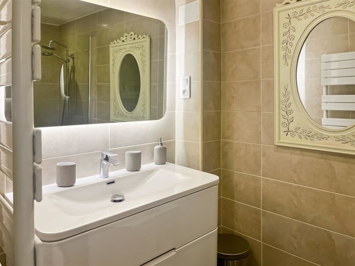 Image No.15-1 Bed House for sale