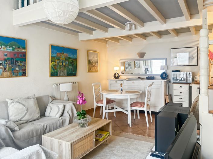 Image No.3-1 Bed House for sale