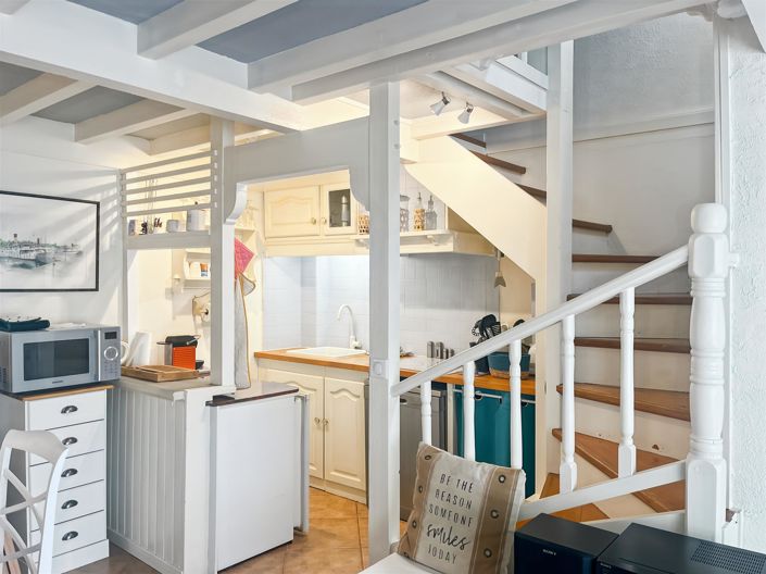 Image No.4-1 Bed House for sale